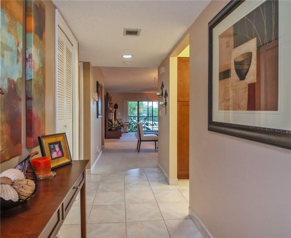 301 Lakeview Drive 204 — photo 4