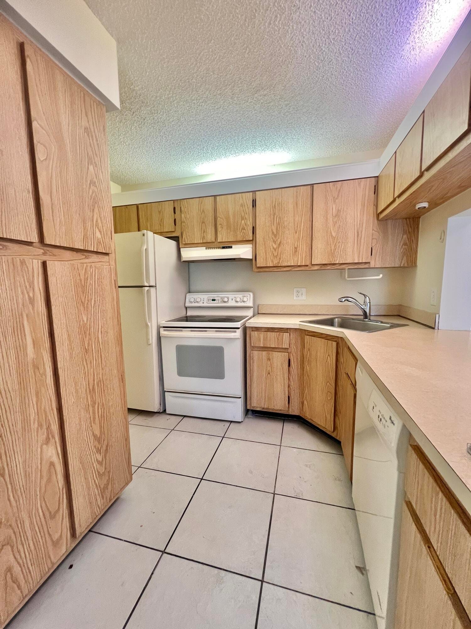 1111 Green Pine Boulevard C3 — photo 3