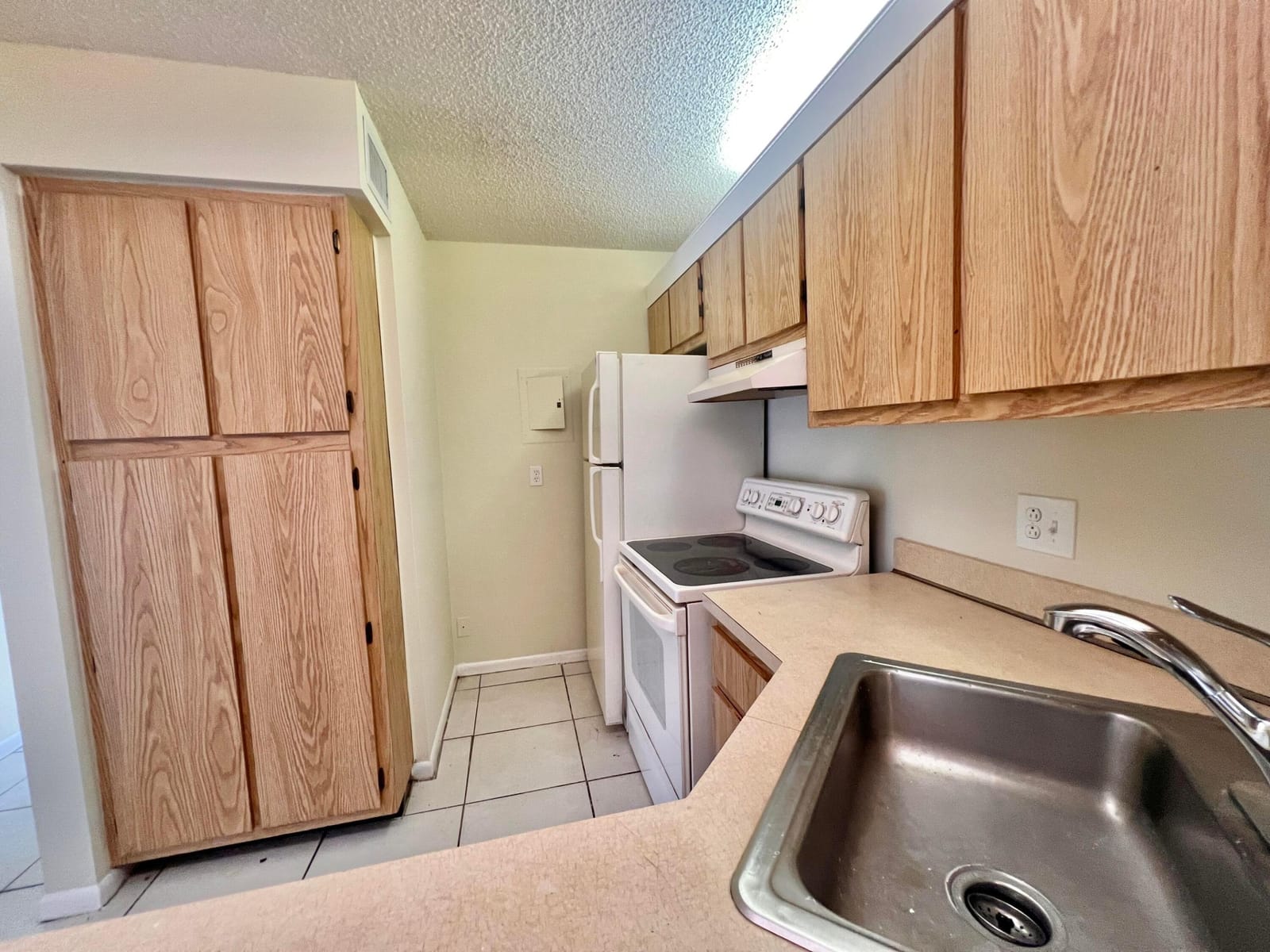 1111 Green Pine Boulevard C3 — photo 4