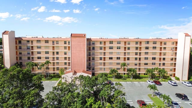 14671 Bonaire Boulevard 404, Bonaire Village, Delray Beach, FL