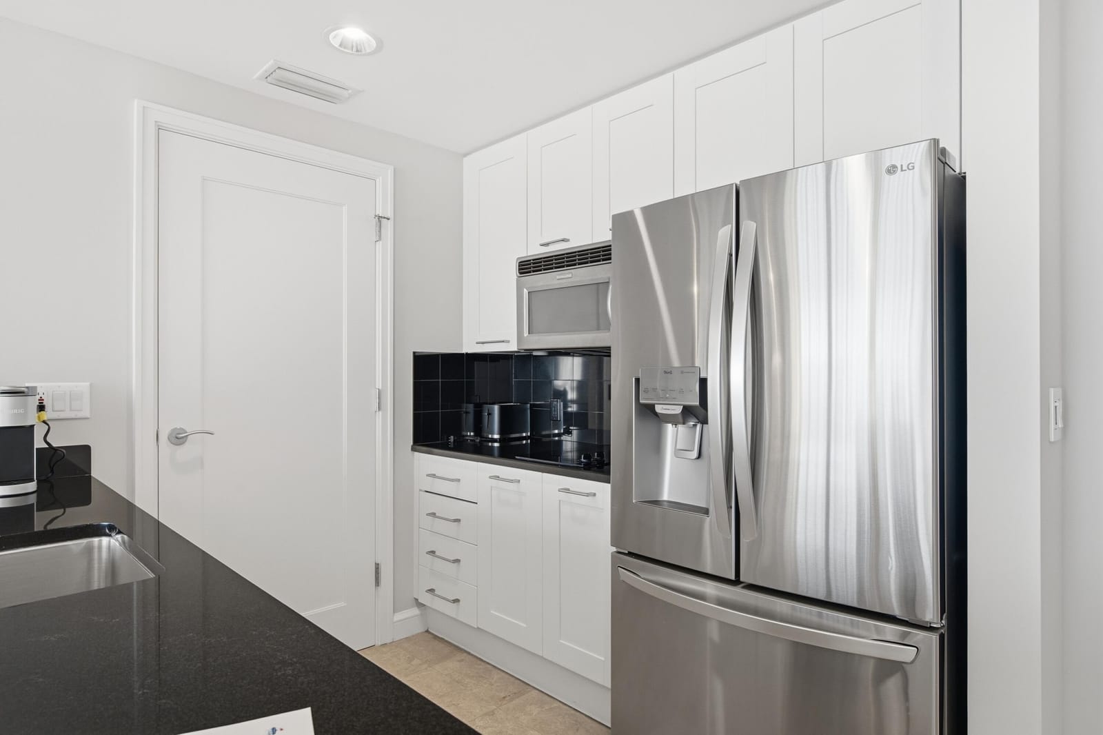 3800 N Ocean Drive 717 — photo 9