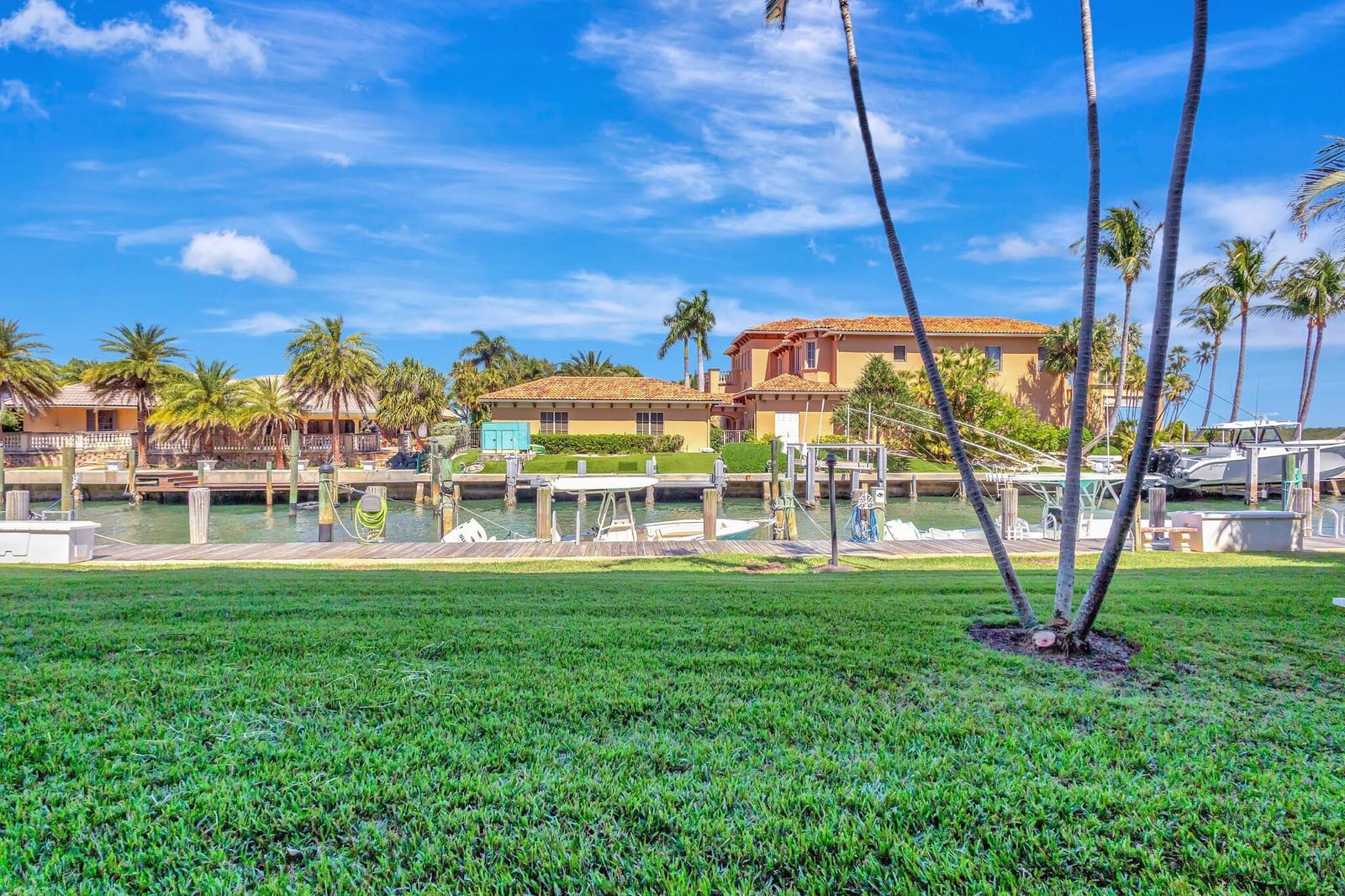 105 Paradise Harbour Boulevard 109, North Palm Beach, FL 33408 photo 17