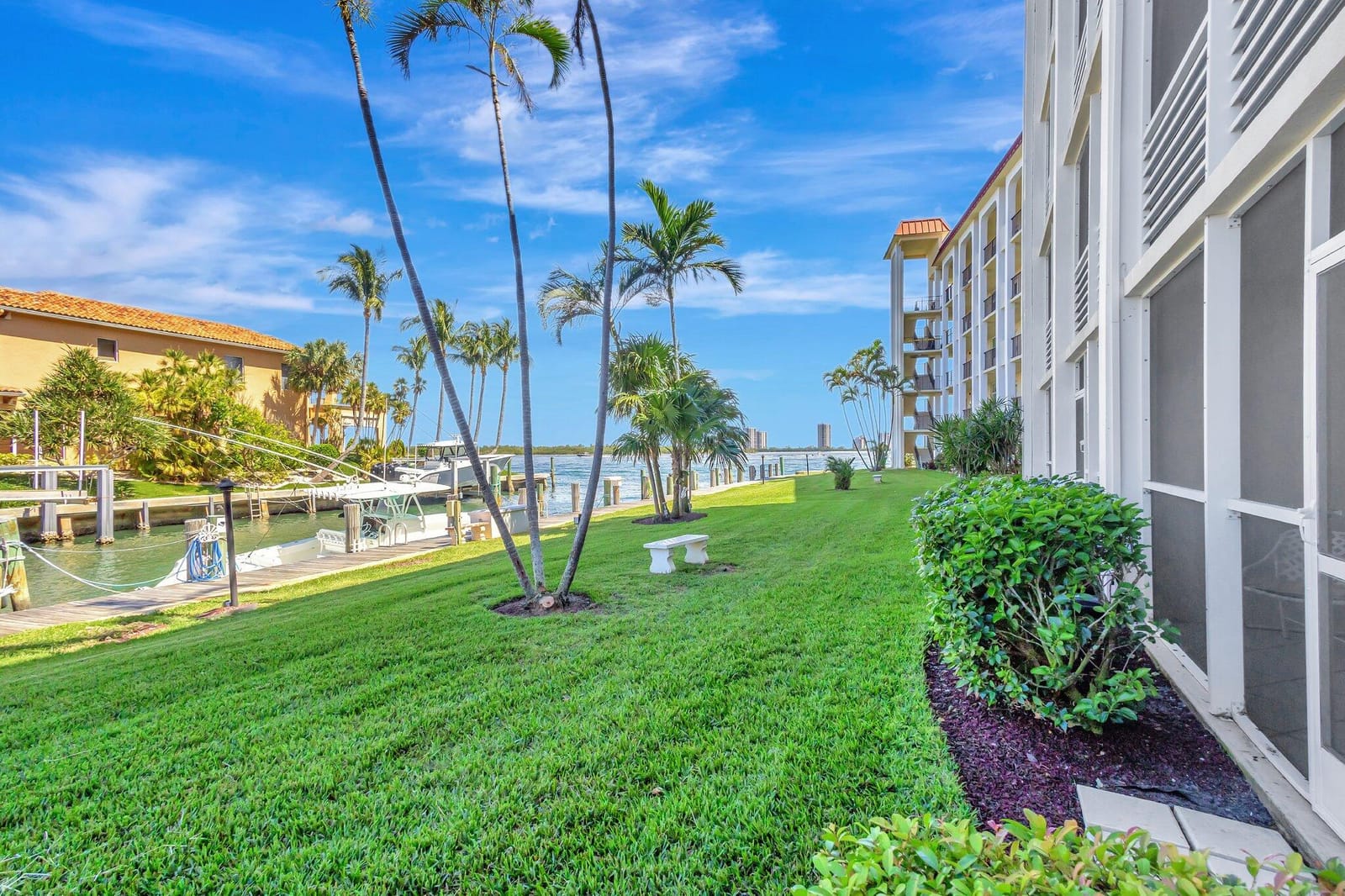 105 Paradise Harbour Boulevard 109, North Palm Beach, FL 33408 photo 18