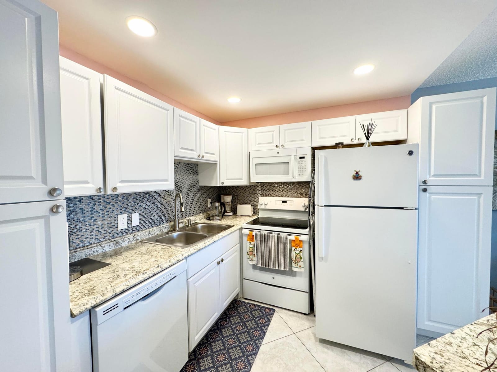 203 Southampton A — photo 9
