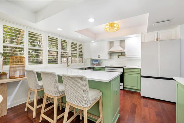 8110 Oakton Court 10b, Lake Clarke Shores, FL 33406