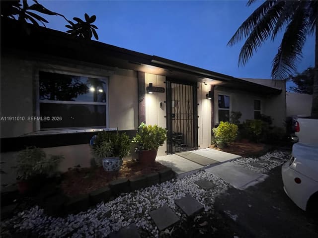 12215 SW 119th Terrace, Miami, FL 33186