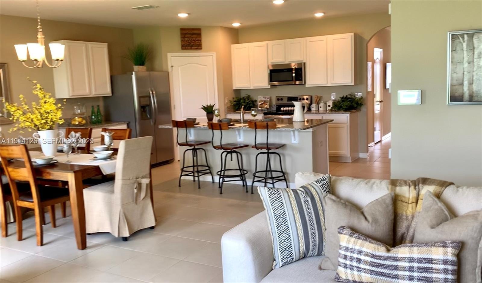 368 Tanglewood Drive — photo 3