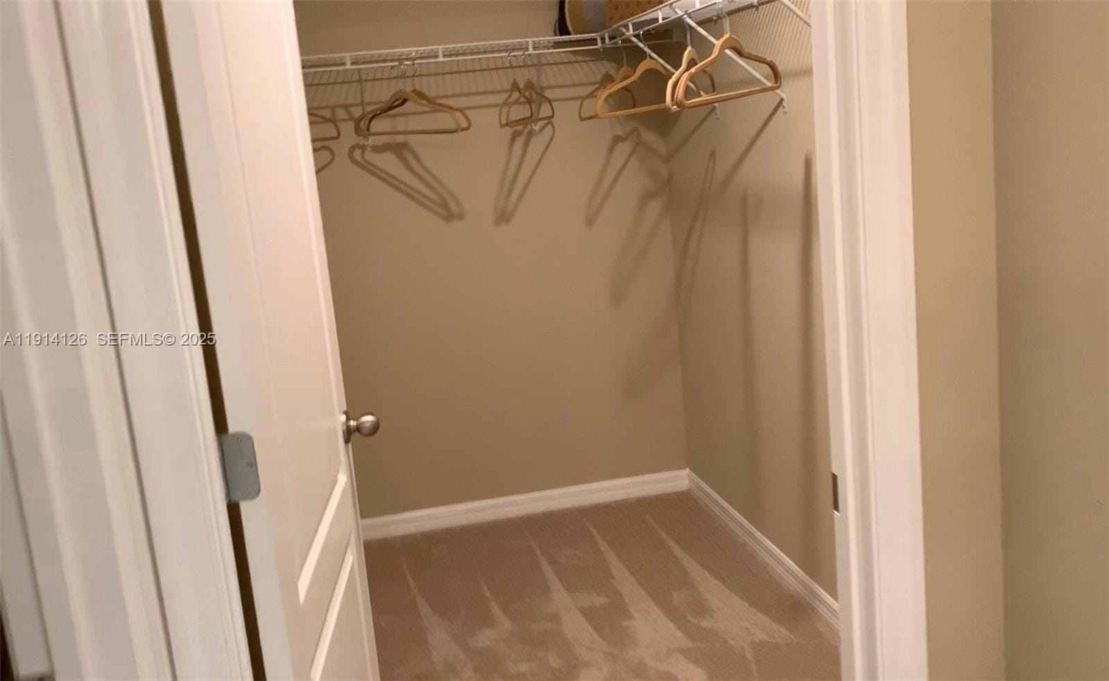 368 Tanglewood Drive — photo 7