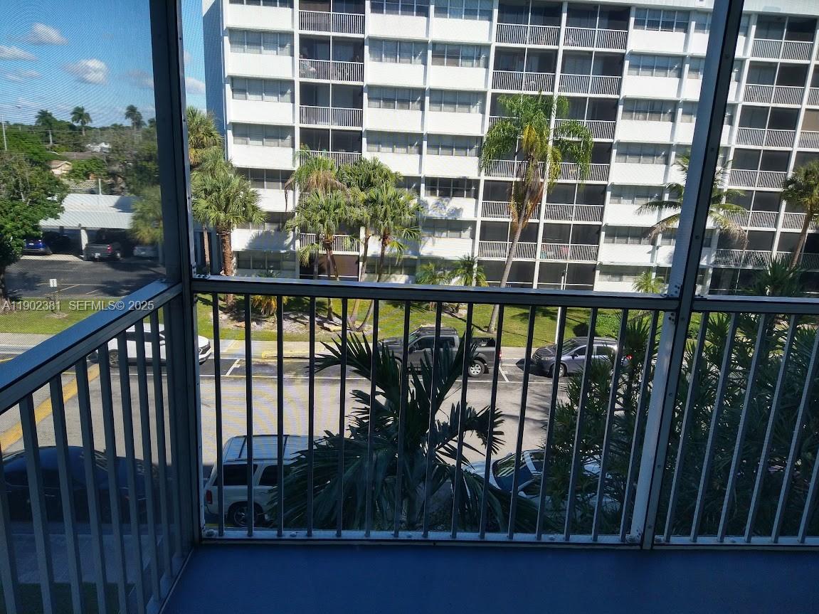 700 NW 214th Street 403, Miami Gardens, FL 33169, Miami Gardens