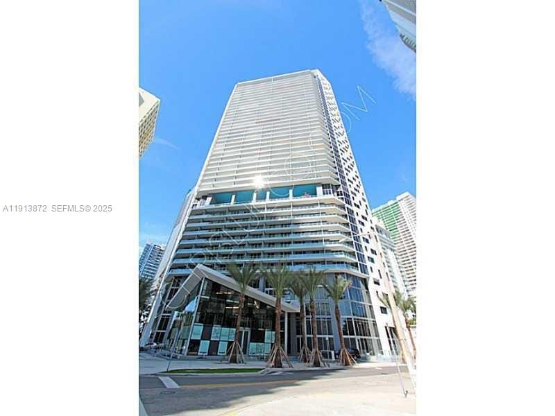 1300 Brickell Bay Drive 2400, Miami, FL 33131