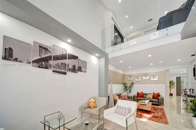 10867 NW 76th Lane, sold in Reserve At Doral East, Doral, FL