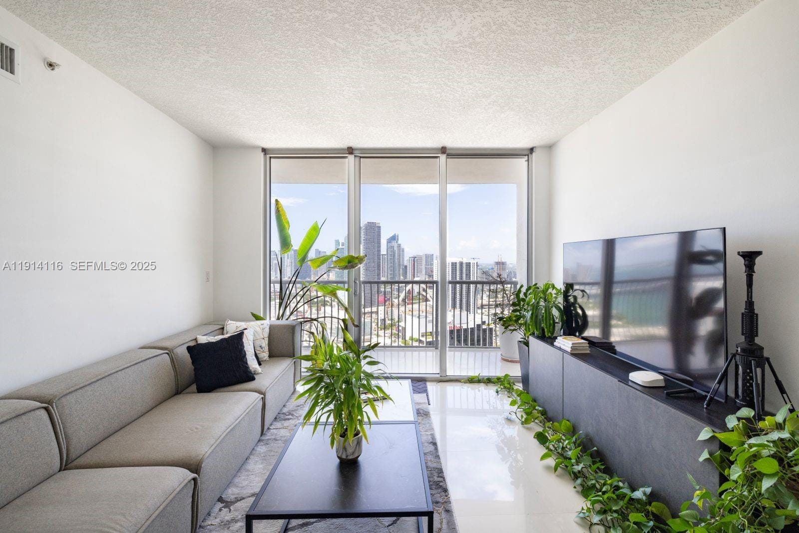 1750 N Bayshore Drive 4312, Miami, FL 33132