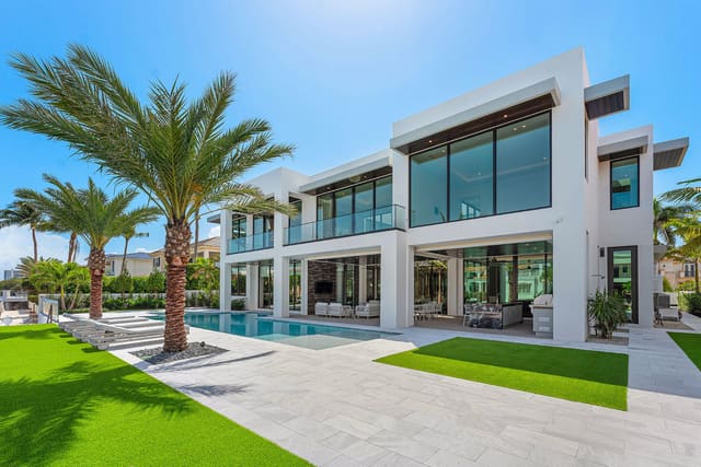 169 W Coconut Palm Road, Boca Raton, FL 33432
