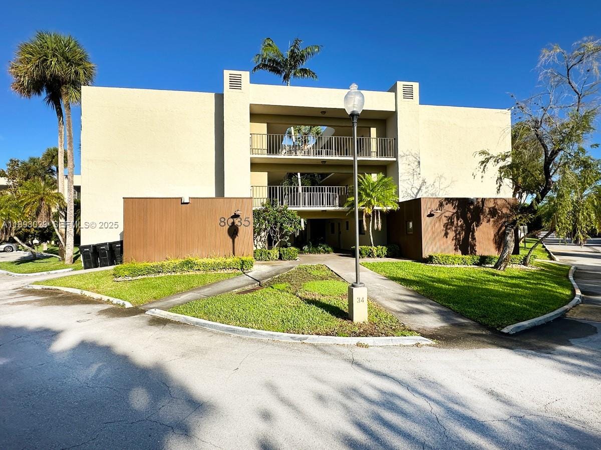 8035 SW 107th Avenue 211, Miami, FL 33173