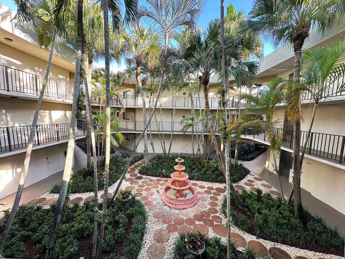 8035 SW 107th Avenue 211, Miami, FL 33173 photo 2