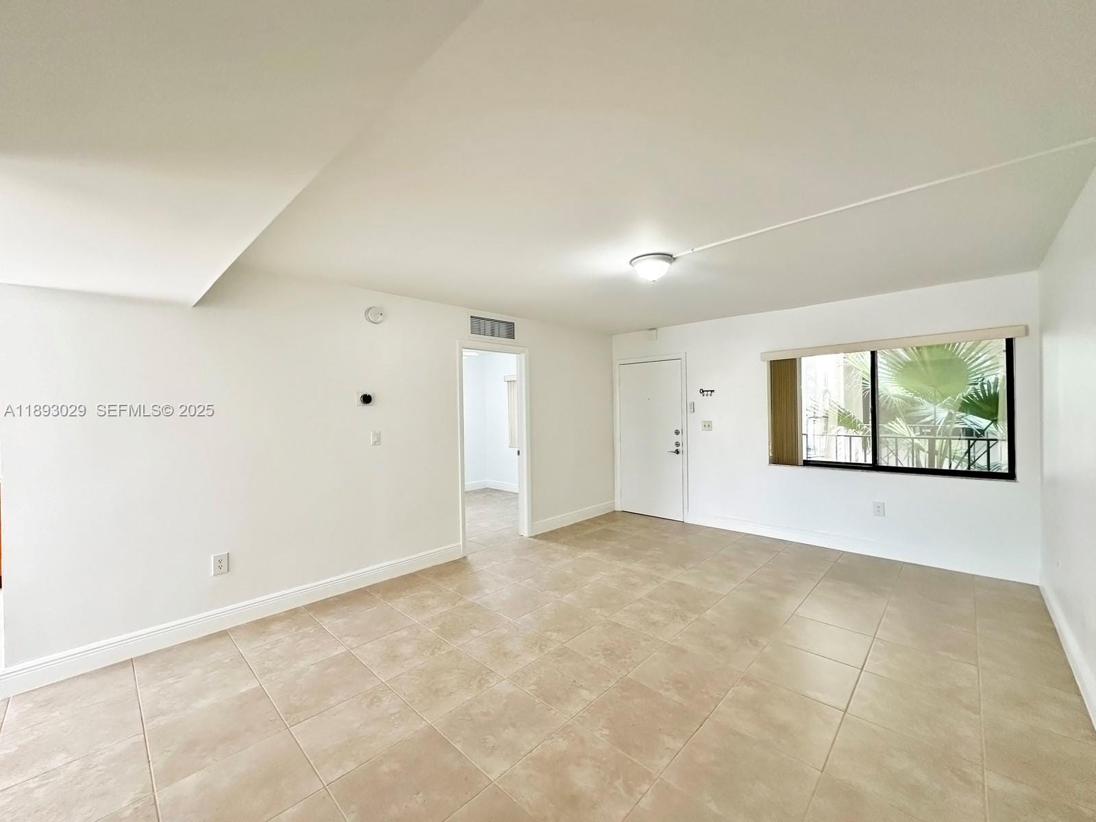 8035 SW 107th Avenue 211, Miami, FL 33173 photo 4