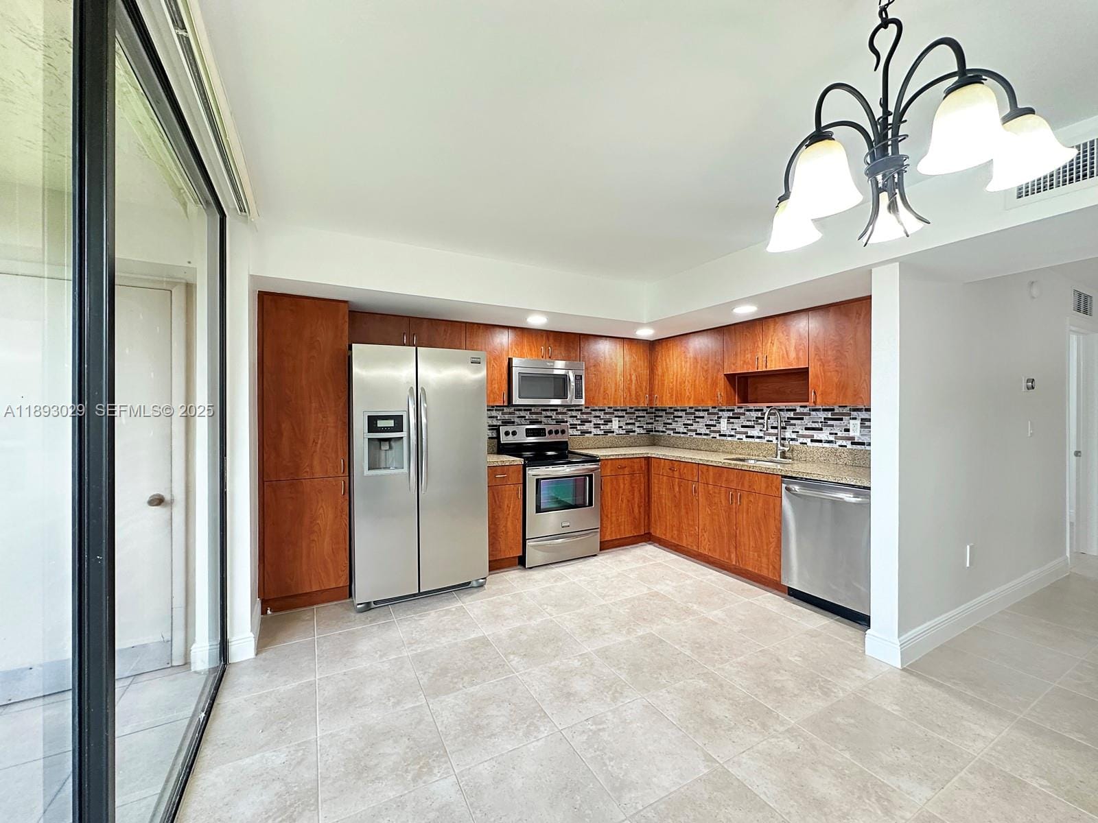 8035 SW 107th Avenue 211, Miami, FL 33173 photo 6