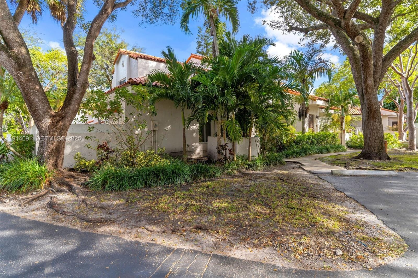 10930 SW 75th Street, Miami, FL 33173 photo 2