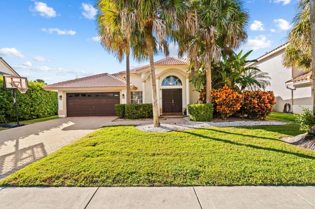 10658 Saint Thomas Drive, sold in Boca Isles South Ph 5c, Boca Raton, FL