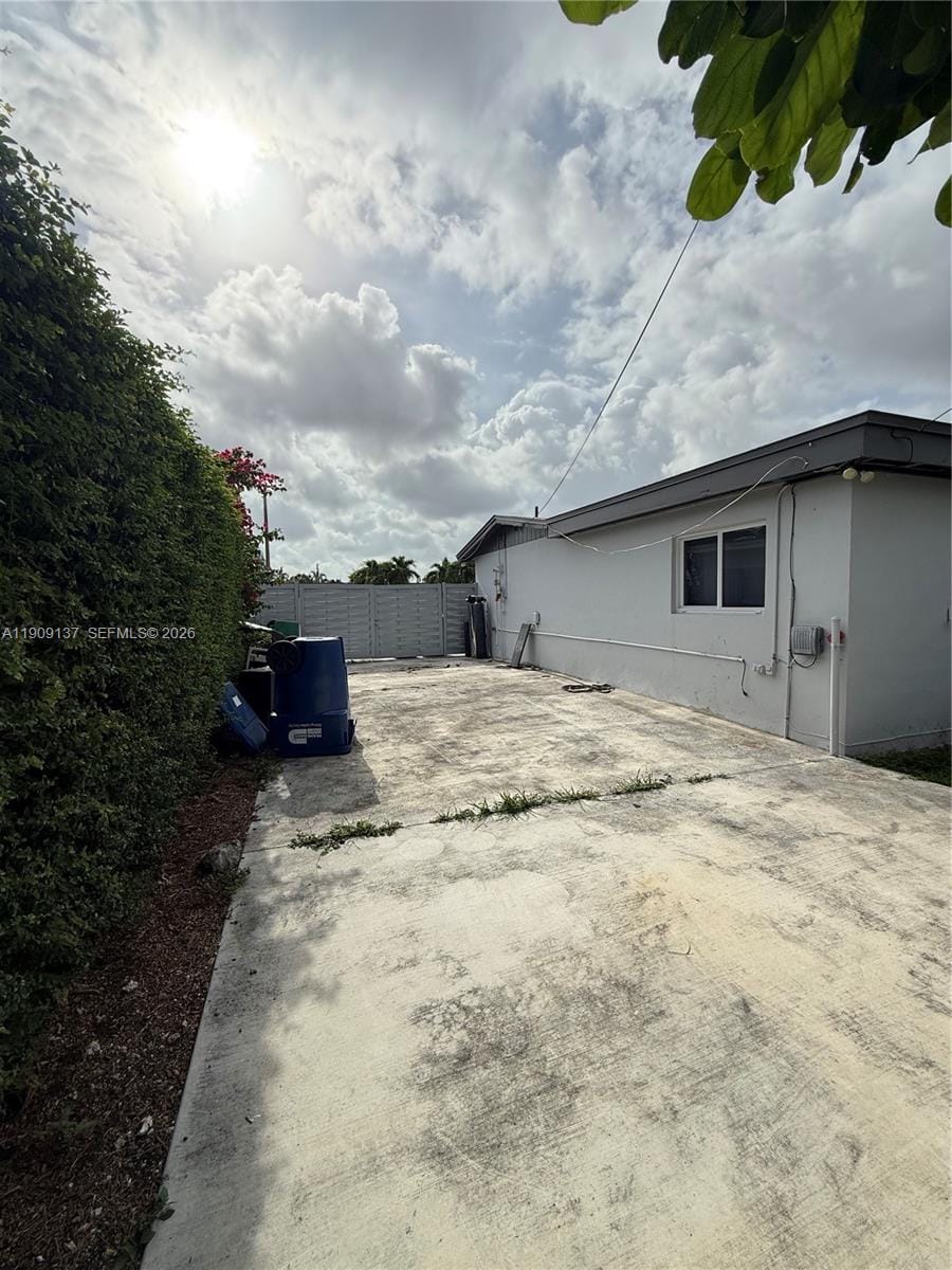 17902 NW 81st Court, Hialeah, FL 33015 photo 27