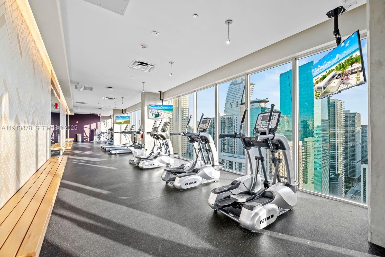 151 SE 1st Street 502, Miami, FL 33131 photo 18