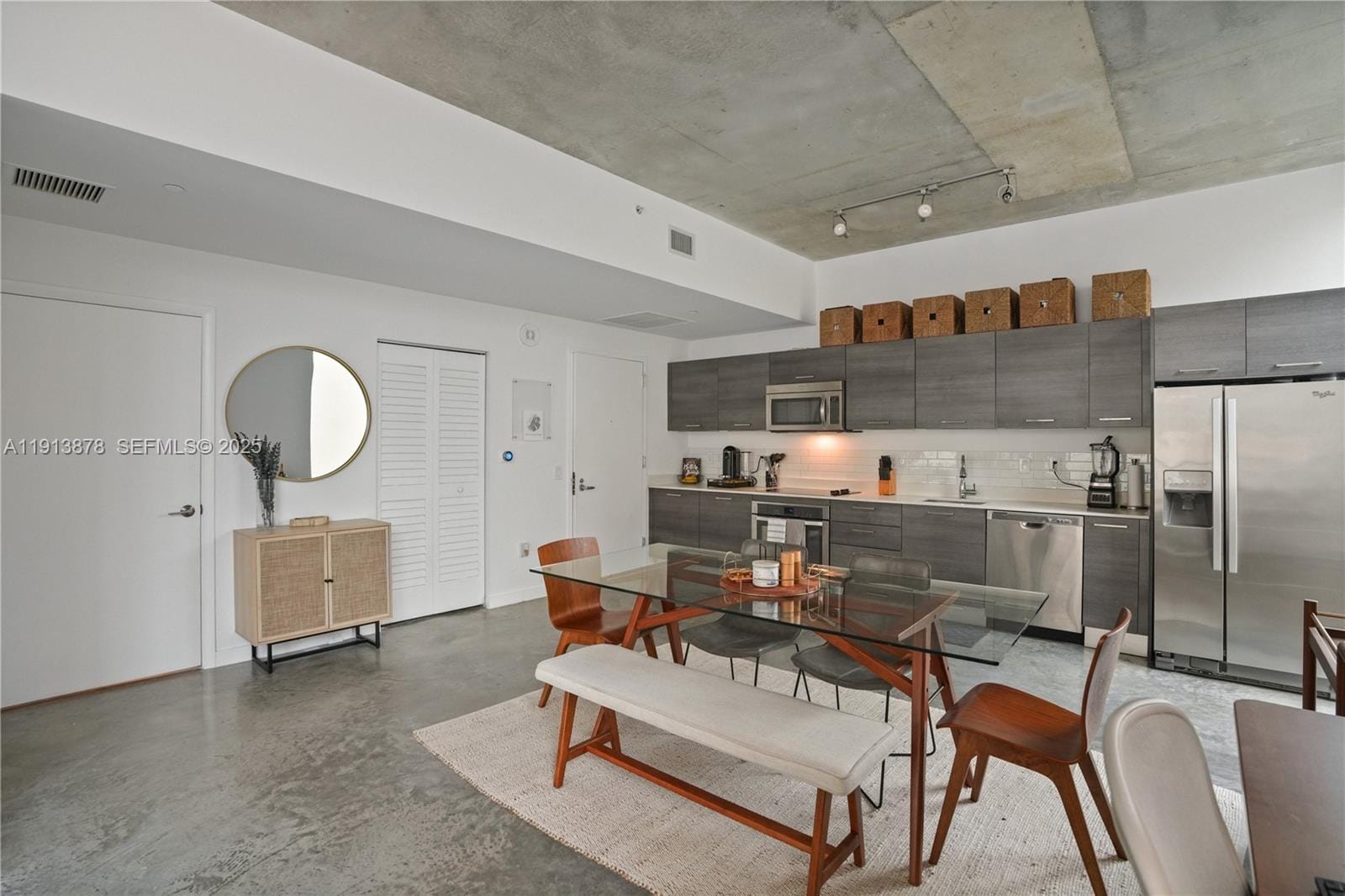 151 SE 1st Street 502, Miami, FL 33131 photo 3
