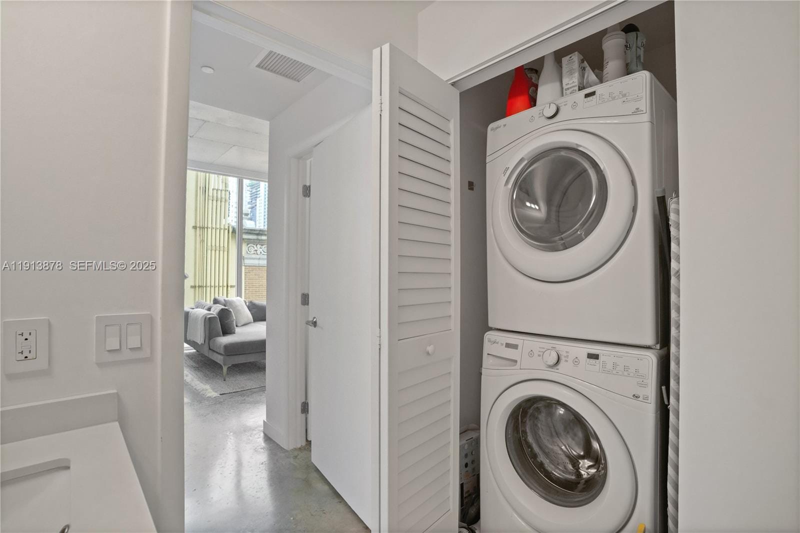 151 SE 1st Street 502, Miami, FL 33131 photo 9
