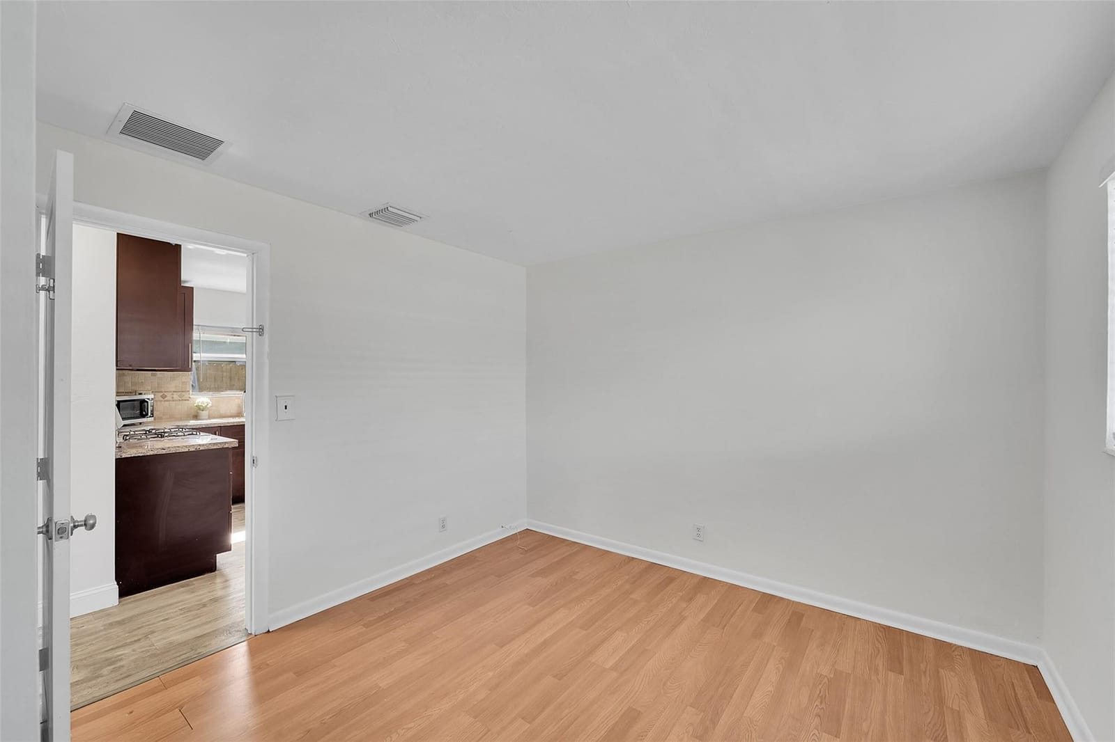 5940 NE 1st Terrace — photo 12