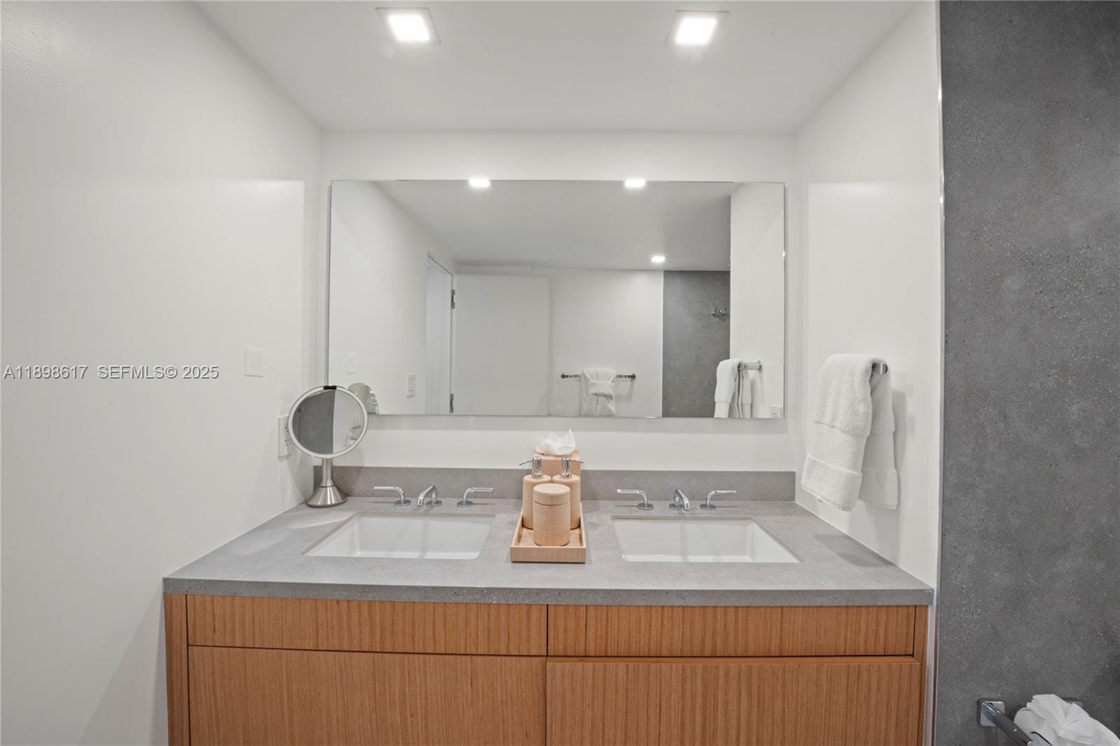 2301 Collins Avenue 1005, Miami Beach, FL 33139 photo 14