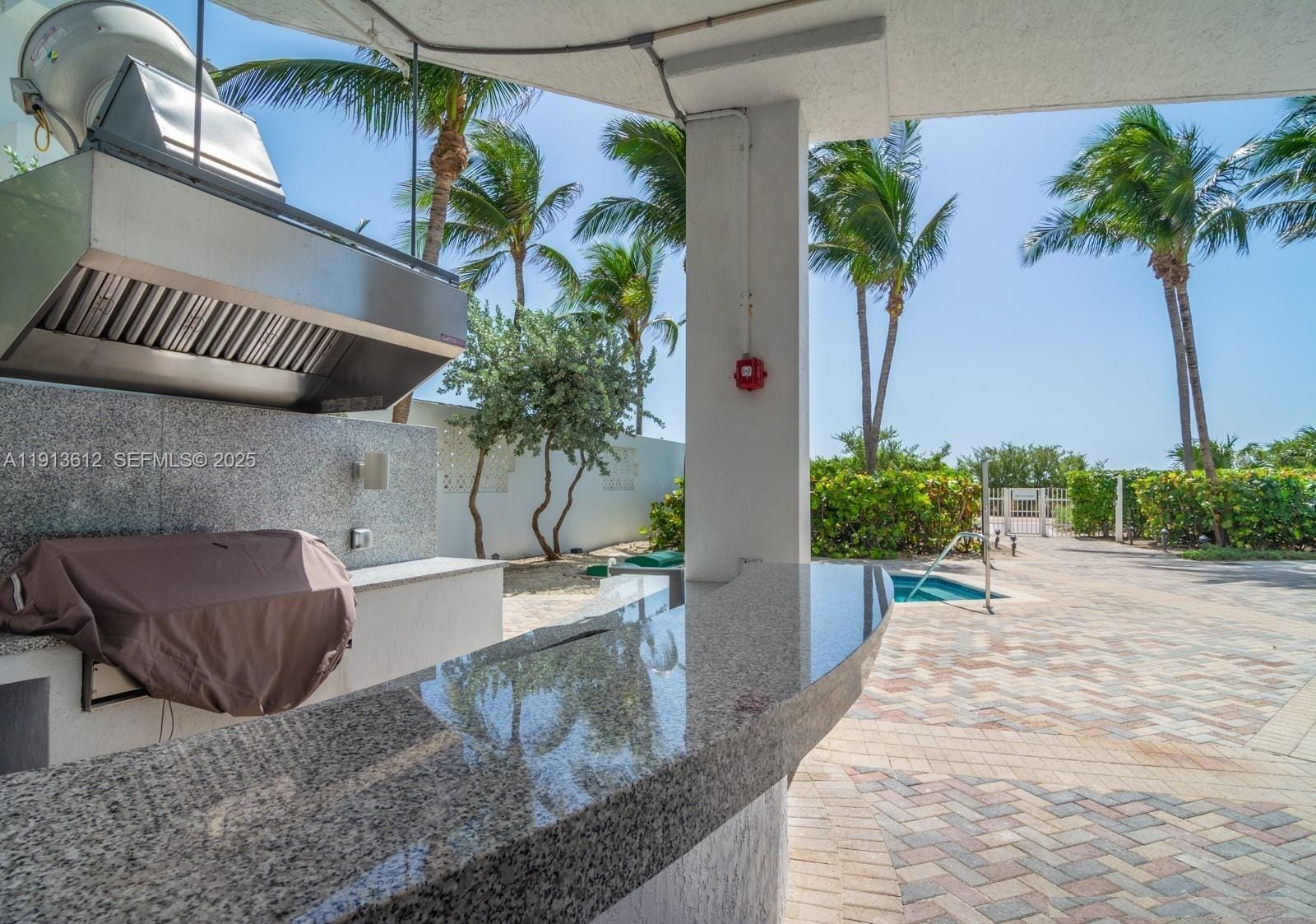 6515 Collins Avenue 1007, Miami Beach, FL 33141 photo 17