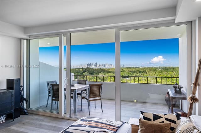 155 Ocean Lane Drive 1002, Key Biscayne, FL 33149