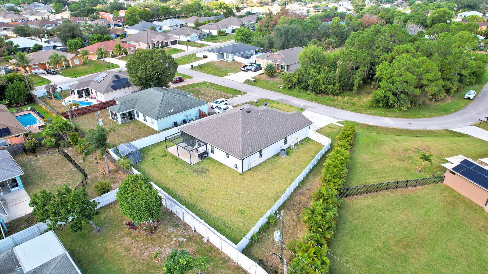 684 SW Jada Road — photo 7
