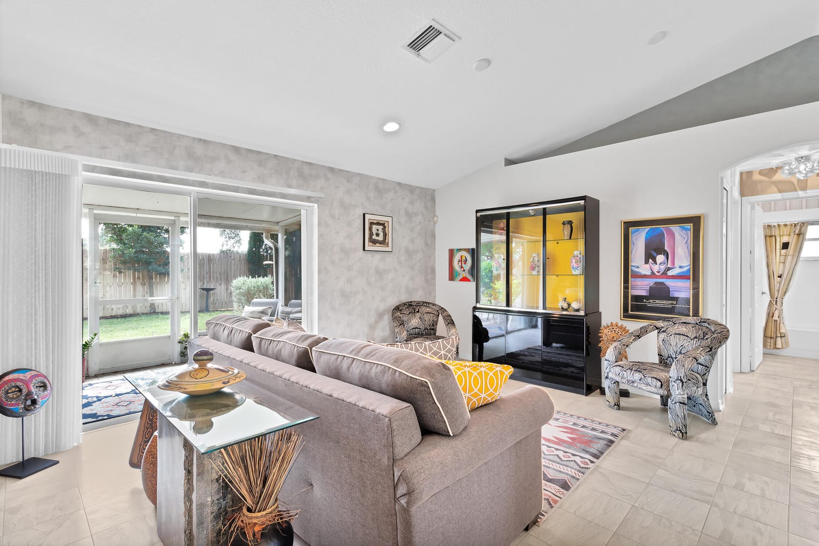 547 High Hawk Circle — photo 2