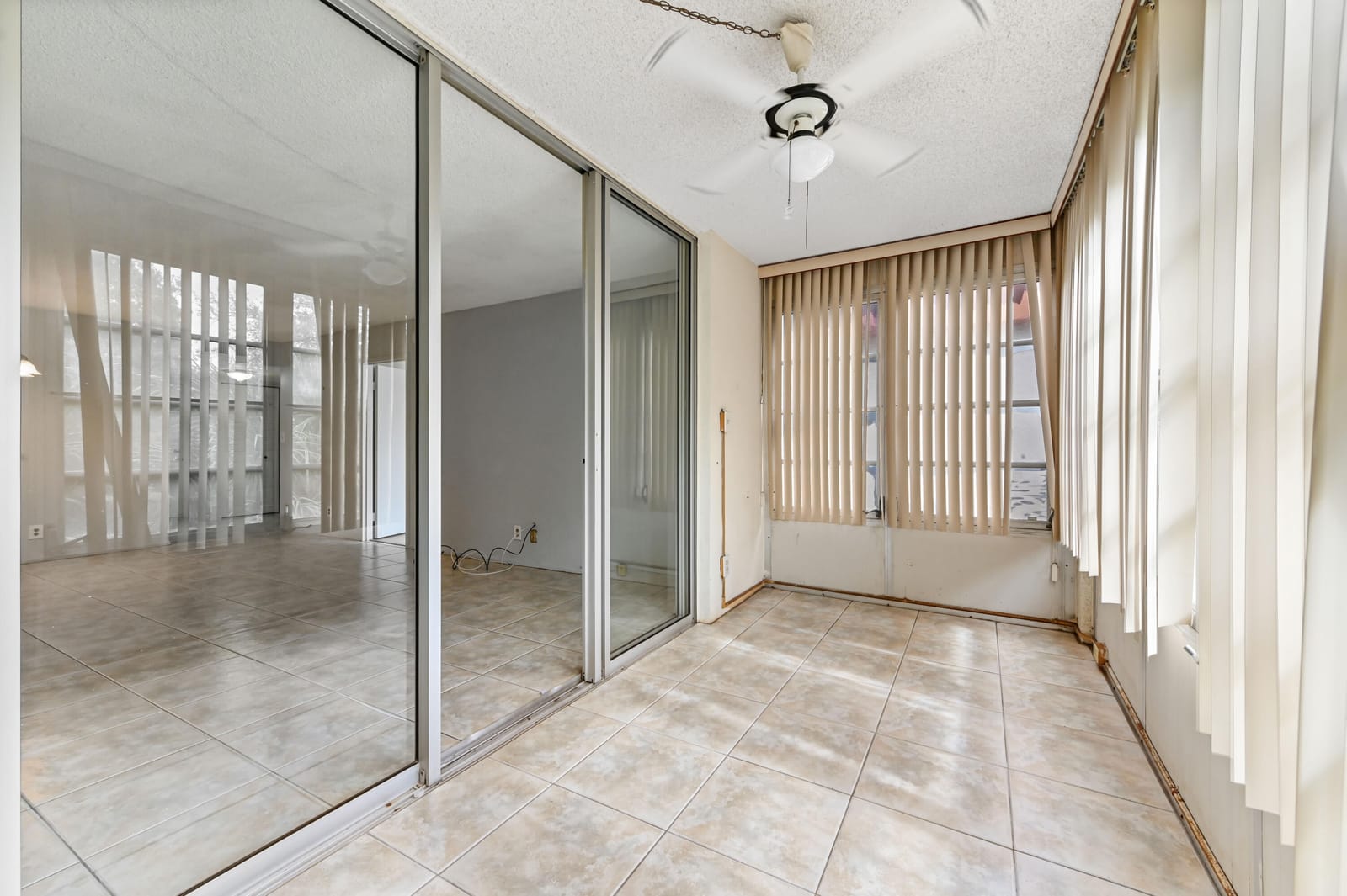 2650 NW 49th Avenue 422, Lauderdale Lakes, FL 33313 photo 16
