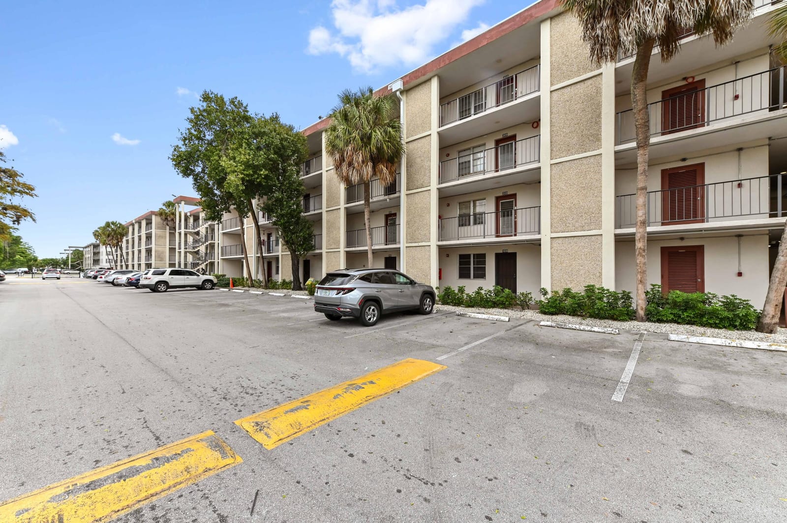 2650 NW 49th Avenue 422, Lauderdale Lakes, FL 33313 photo 23