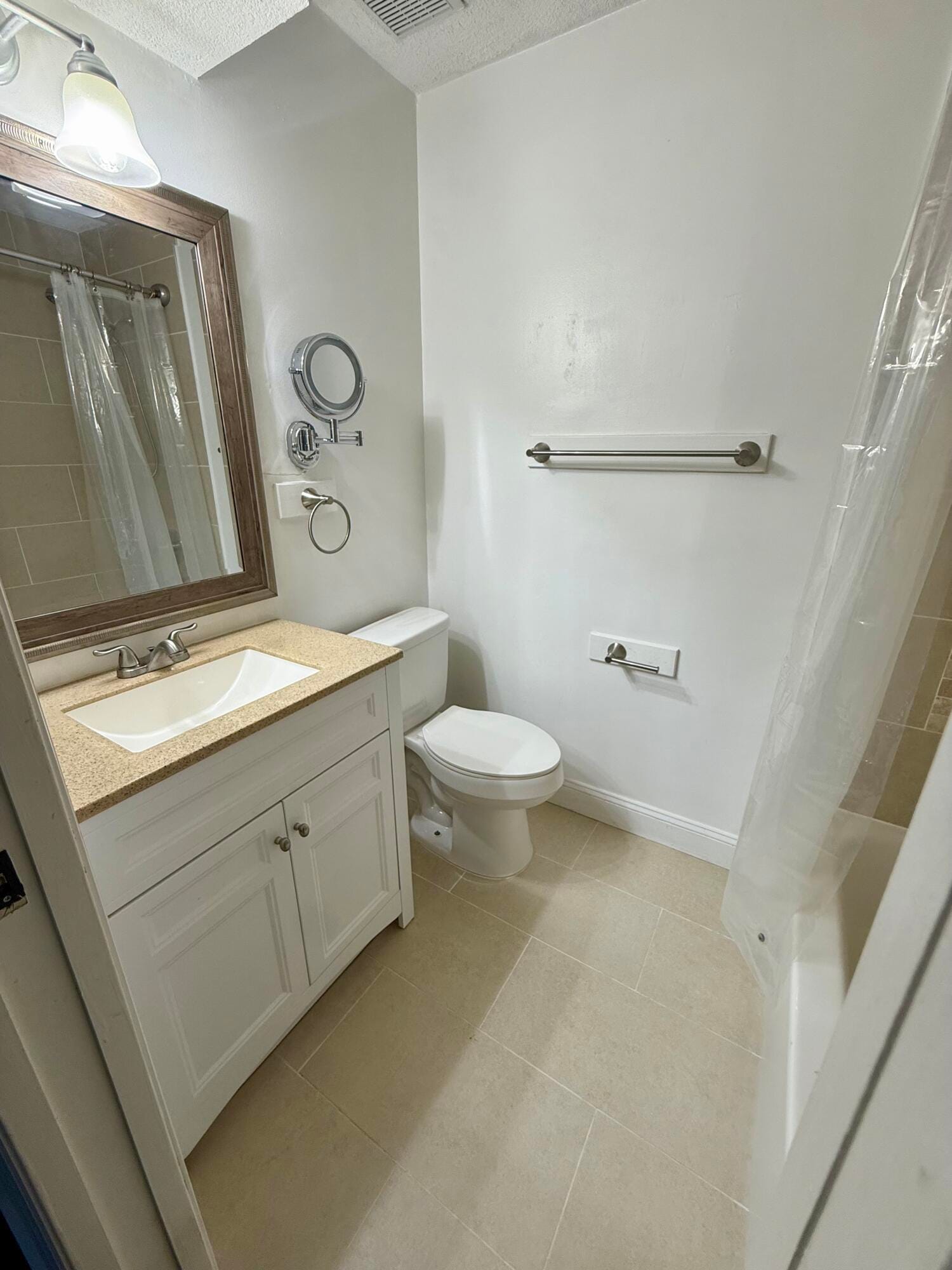 6030 Indrio Road 5 — photo 5