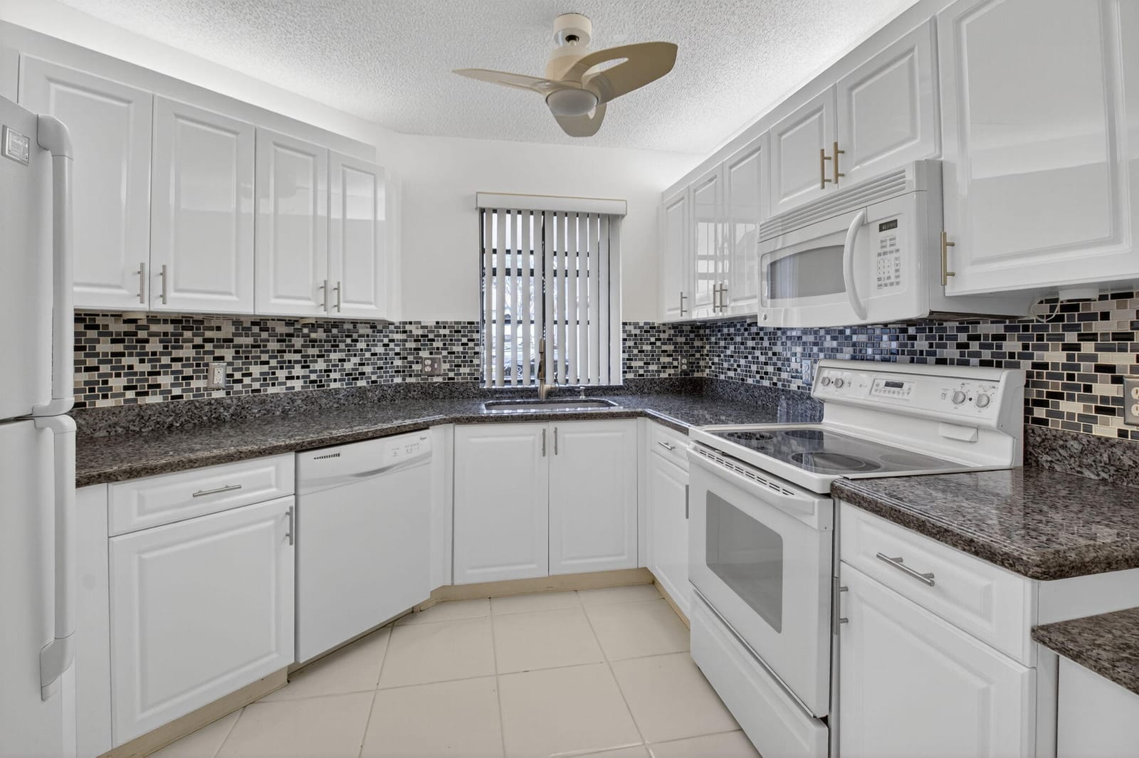 5217 Brisata Circle E, Boynton Beach, FL 33437 photo 24