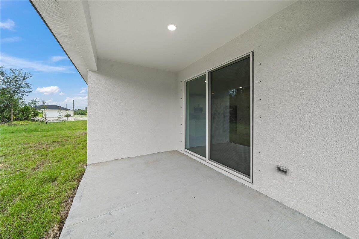 911 Echo Street, Fort Pierce, FL 34982 photo 29