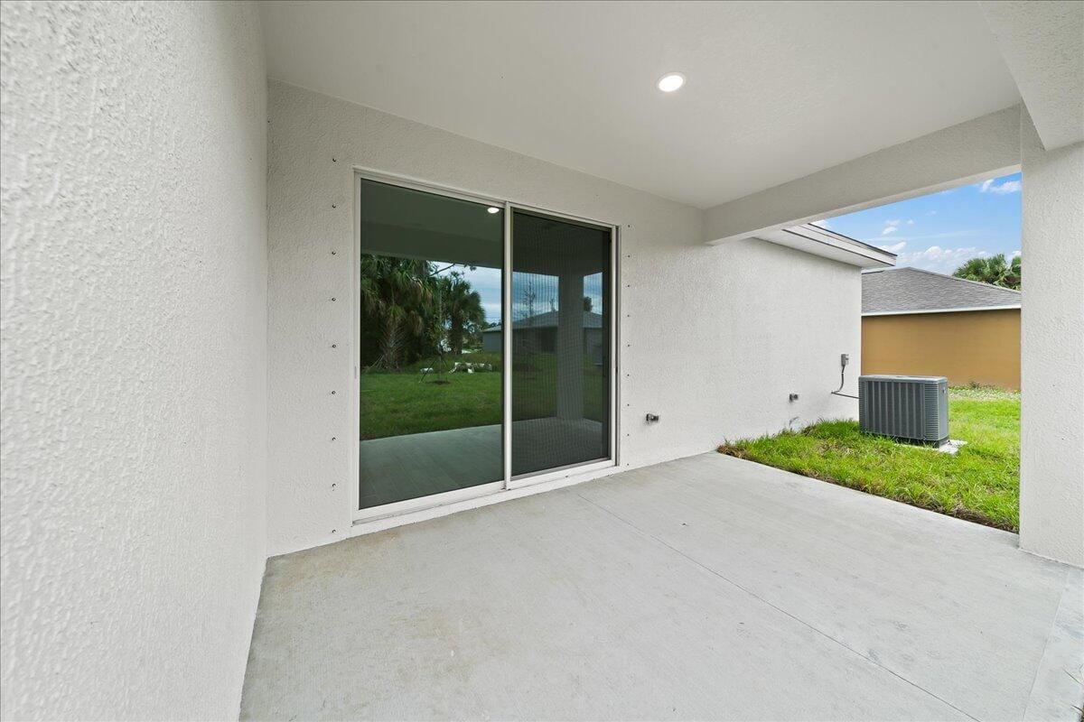 911 Echo Street, Fort Pierce, FL 34982 photo 30