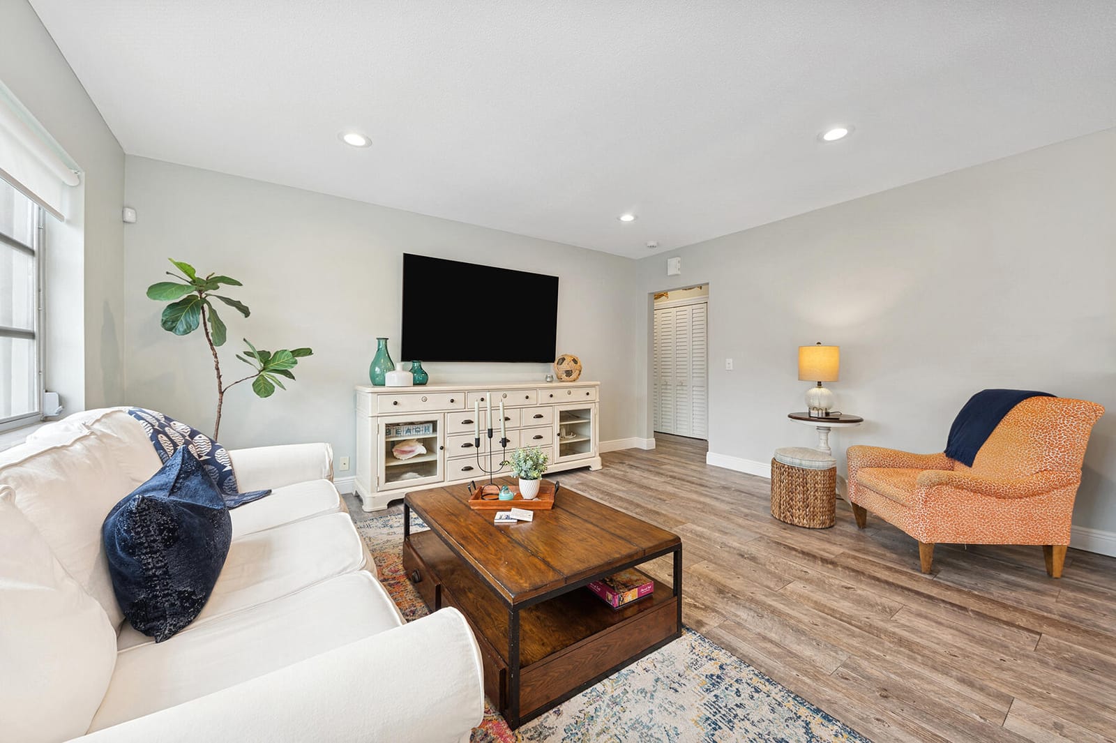 1015 Ingraham Avenue 6 — photo 11