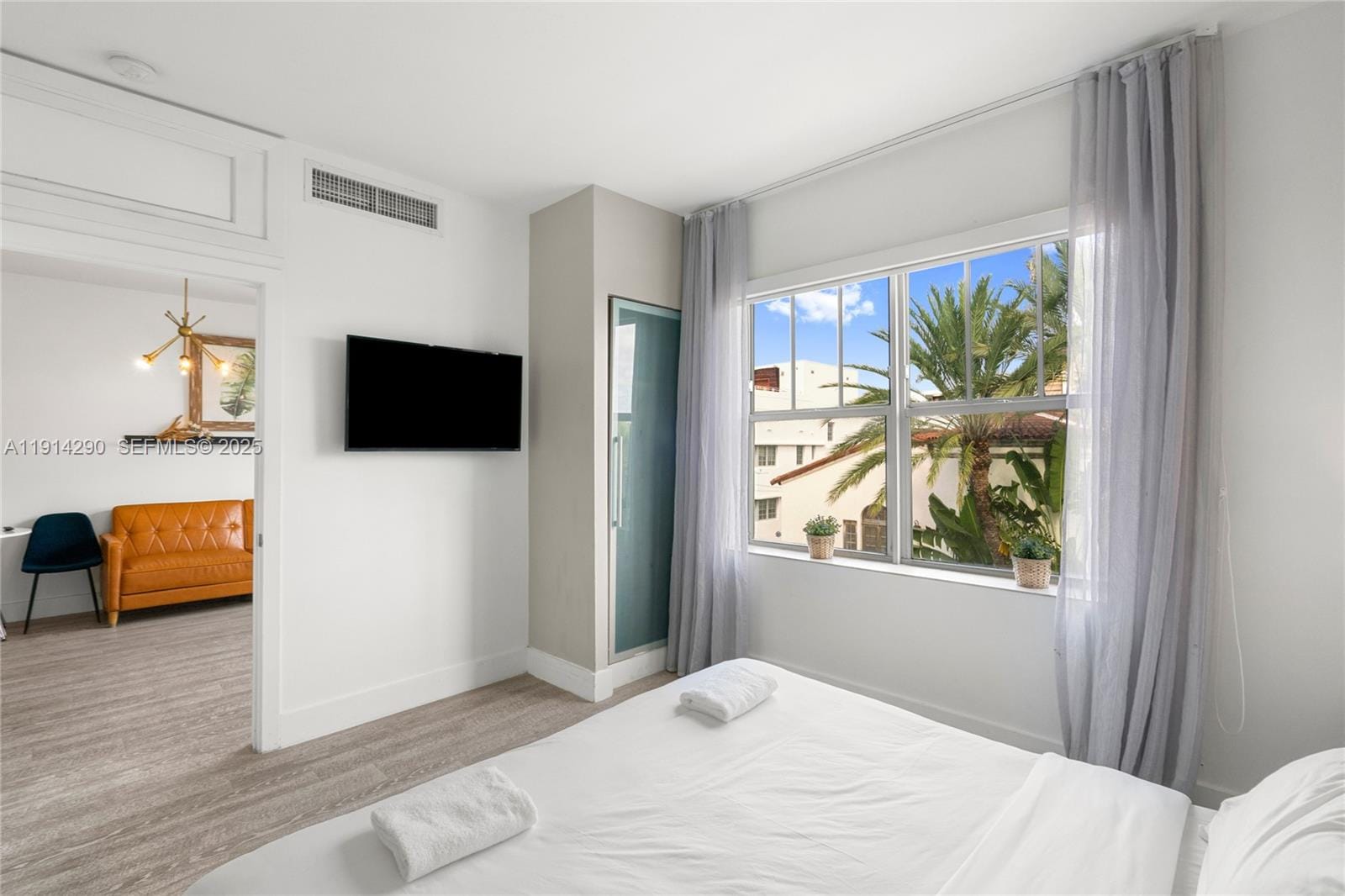 1060 Ocean Drive D307, Miami Beach, FL 33139 photo 14