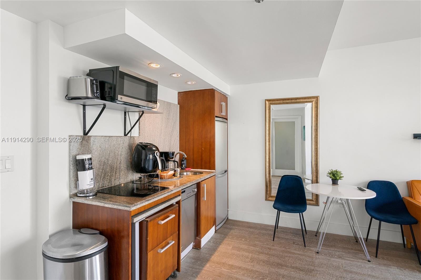 1060 Ocean Drive D307, Miami Beach, FL 33139 photo 19