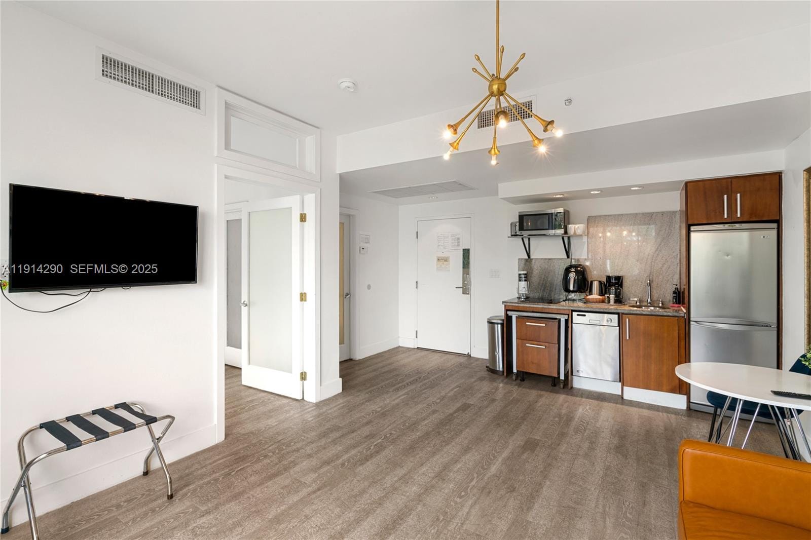 1060 Ocean Drive D307, Miami Beach, FL 33139 photo 27