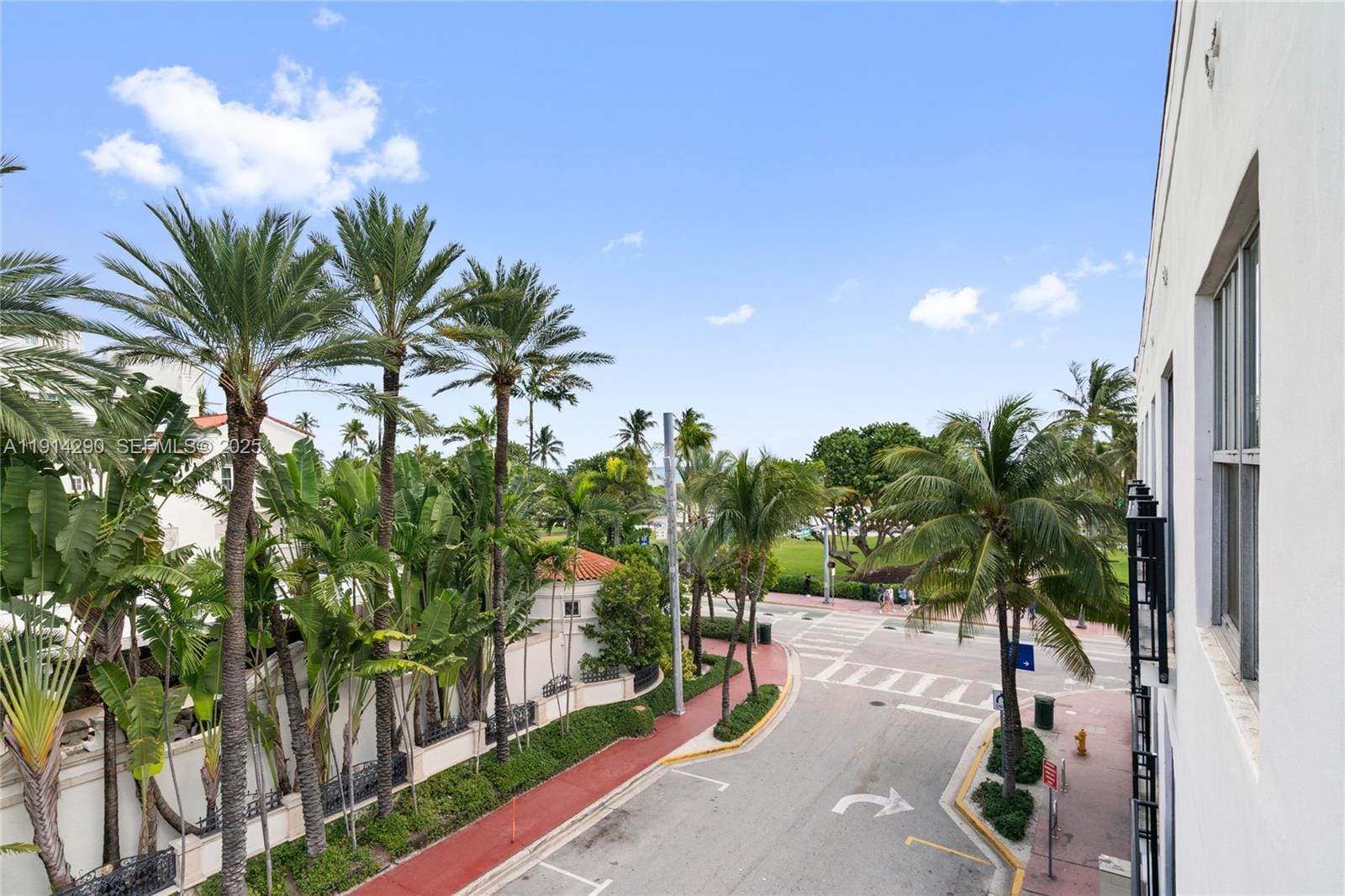 1060 Ocean Drive D307 — photo 5