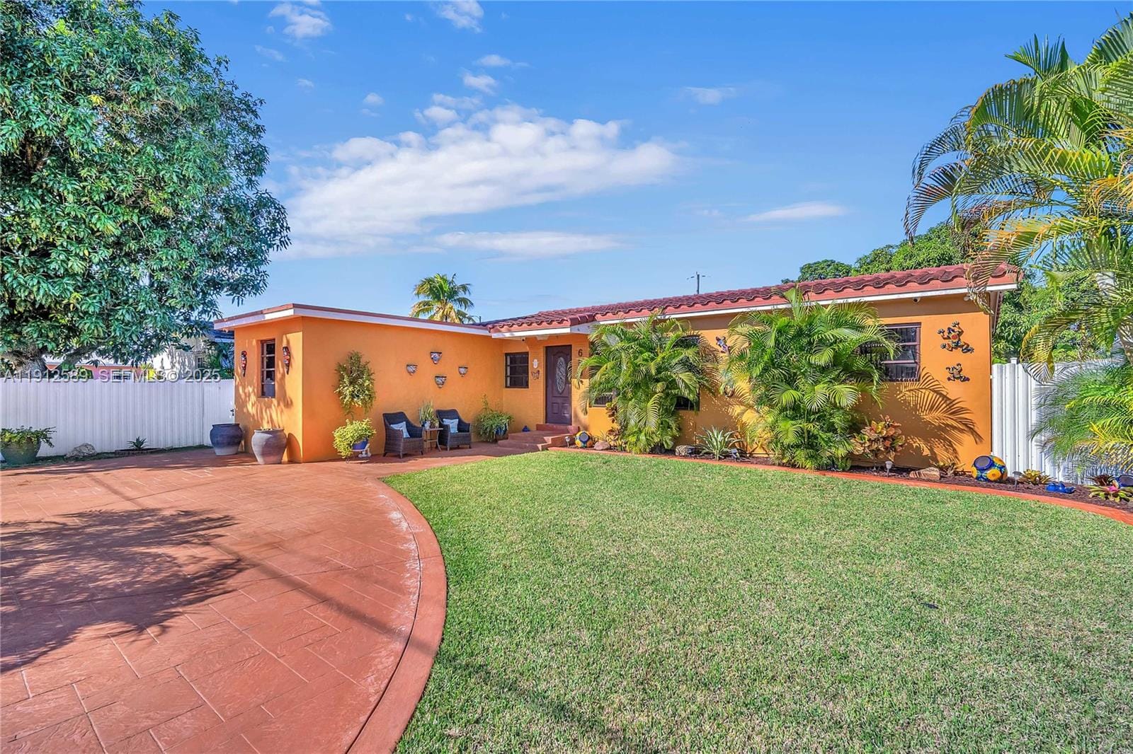 683 W 39th Street, Hialeah, FL 33012