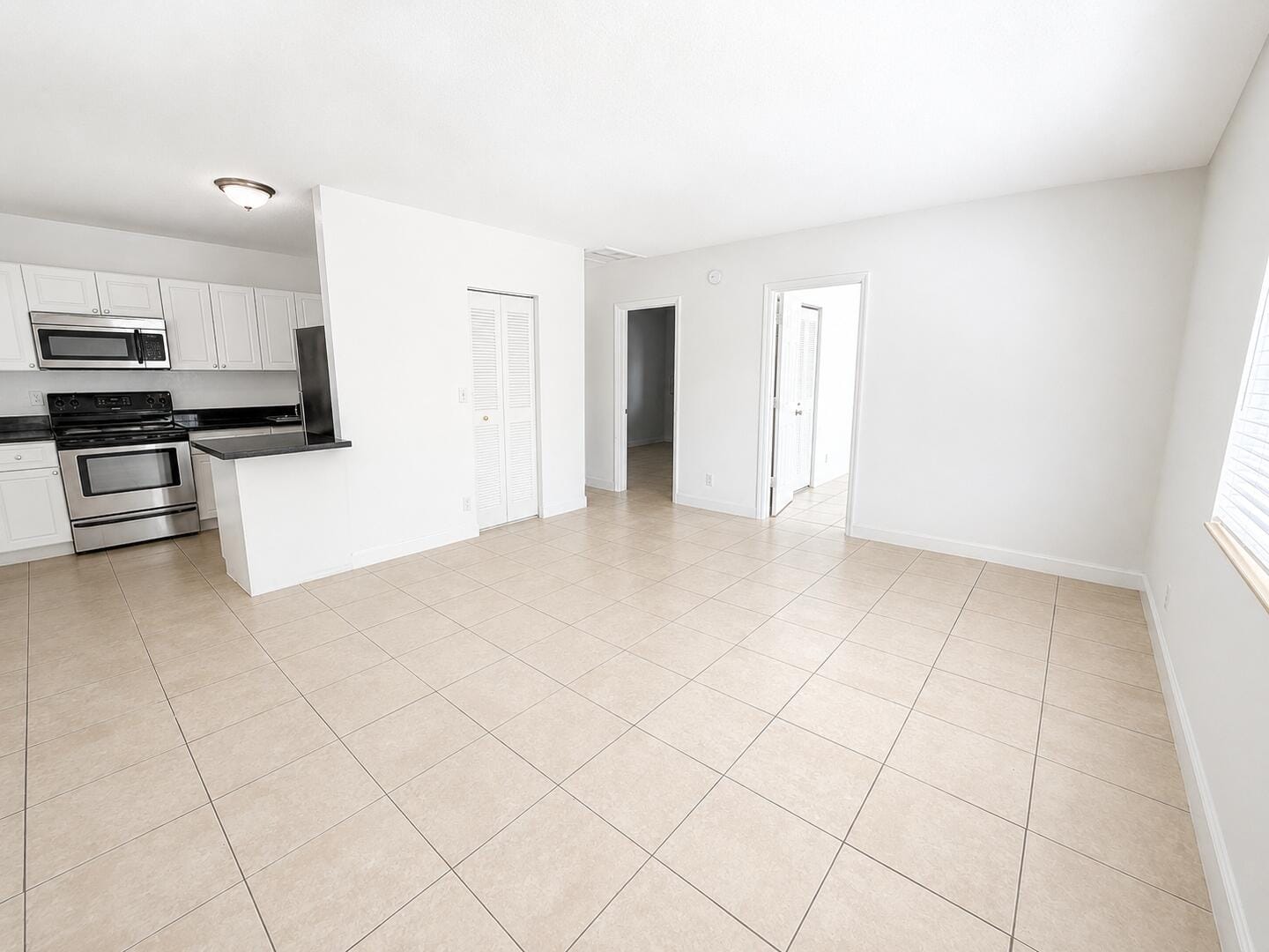 701 SW 14th Avenue #8 — photo 4