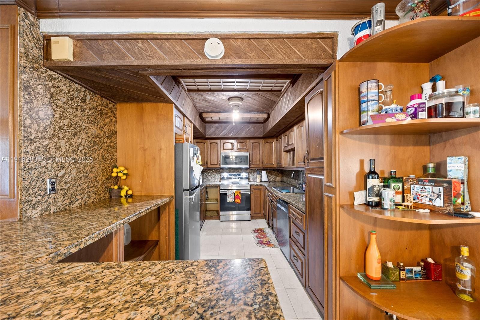 16050 NE 8th Court, North Miami Beach, FL 33162 photo 21