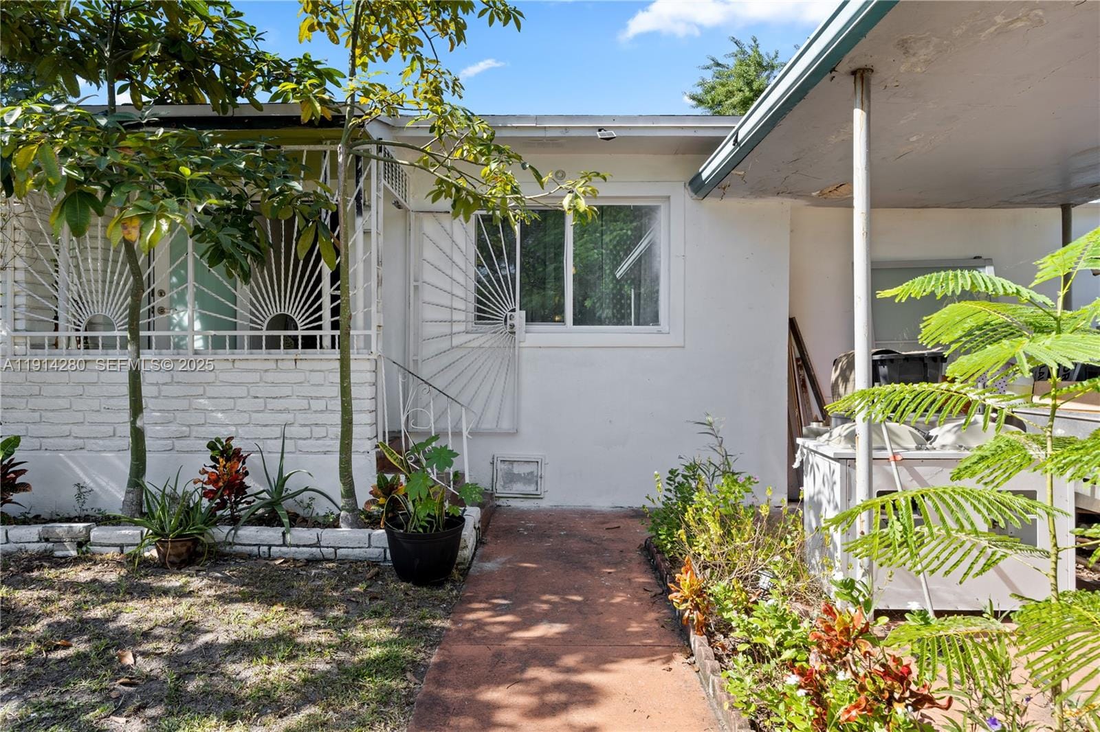 16050 NE 8th Court, North Miami Beach, FL 33162 photo 4