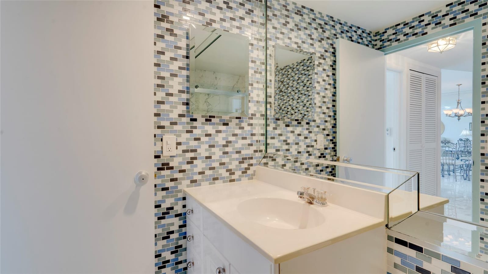 3333 NE 34th Street 811 — photo 11