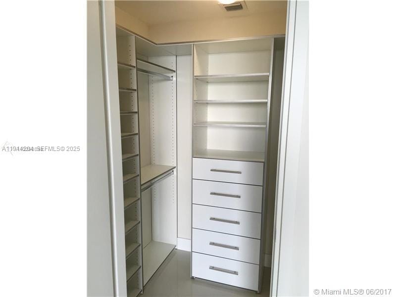 1300 Brickell Bay Drive, Miami, FL 33131 photo 10